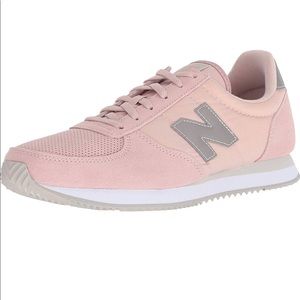 🏃‍♀️New Balance Women’s Sneaker coach 9.5🏃‍♀️